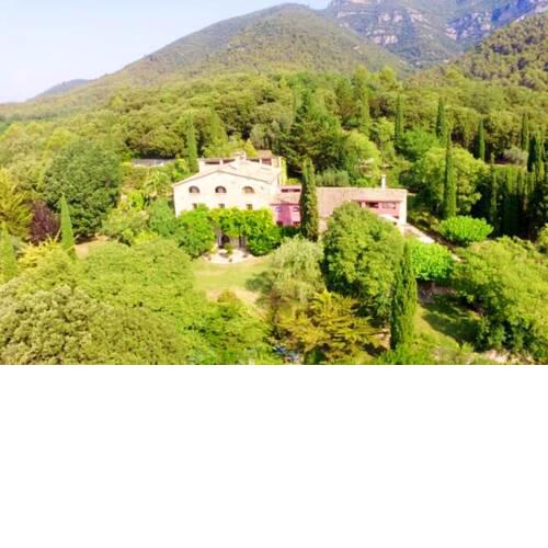 Mansion with 9 bedrooms in Sales de Llierca with wonderful mountain view private pool furnished garden 68 km from the slopes
