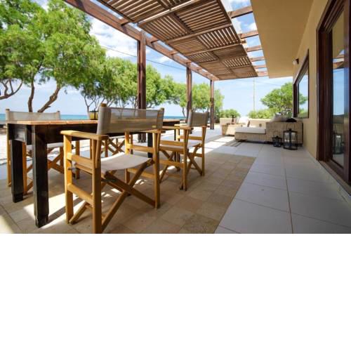 Manu Villa Seafront 3 Bedrooms 8 PAX · Kouvohori Villas Crete