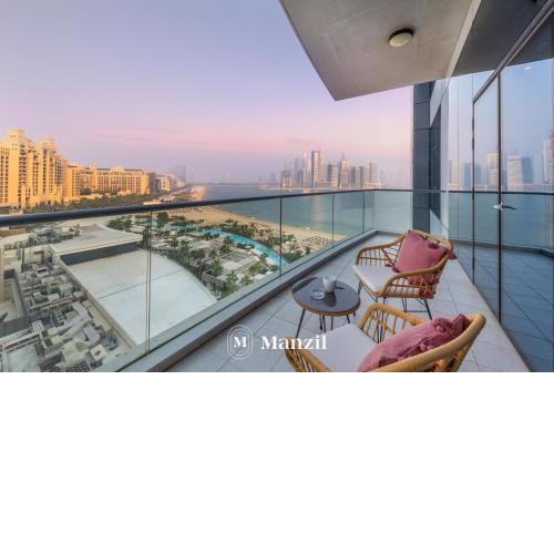 Manzil - Stylish 3BR in Palm w Private Beach & Sea View