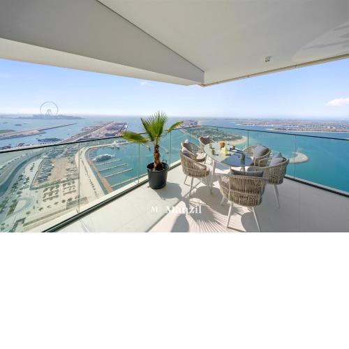 Manzil - Ultra Lux 3BR with Palm Jumeirah and Sea View in Beach Vista Tower, Near Dubai Harbour