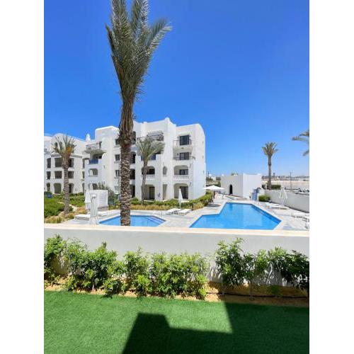 Marassi Ground chalet 3 bedrooms Direct on pool