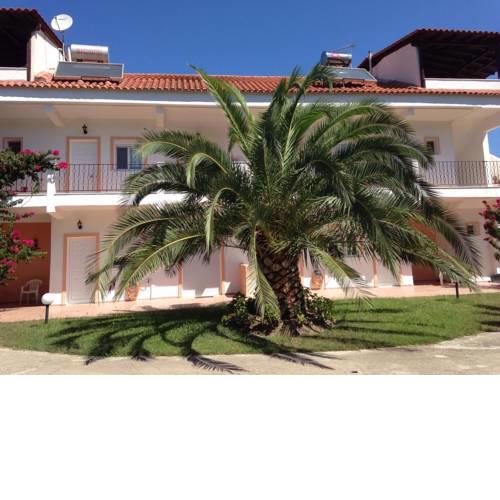 Maravilla Apartments