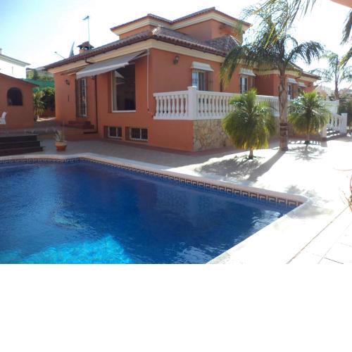 Maravillosa Villa con PISCINA, BARBACOA Y ZONA DE JUEGOS