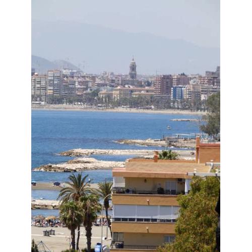 MARAVILLOSO APARTAMENTO ENPOPULAR ZONA DE MÁLAGA A 10 MIN. DEL CENTRO