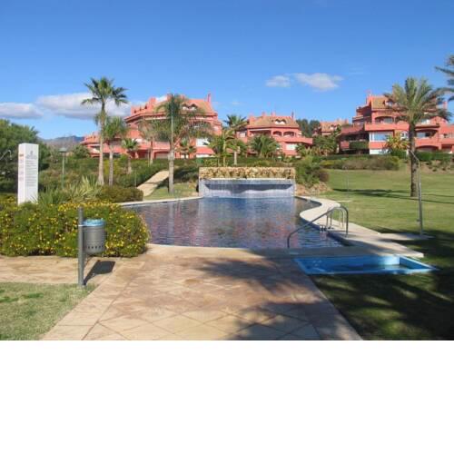 Marbella beachside apartment in 5 star gated