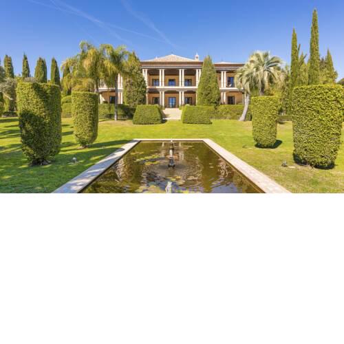 Marbella Villa Sleeps 12 with Pool and Air Con