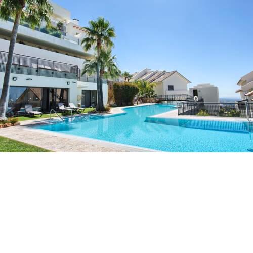 Marbesun Los Monteros Penthouse, Pool and Jacuzzi