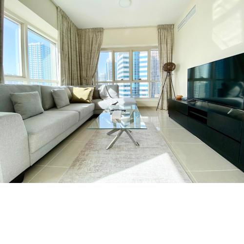 Marco Polo - Charming & Vibrant Apartment in JLT