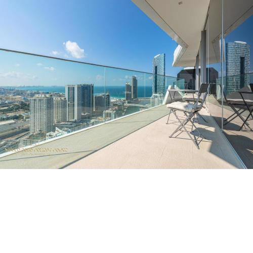 Marco Polo - Fancy Marina Getaway With Mesmerizing Views