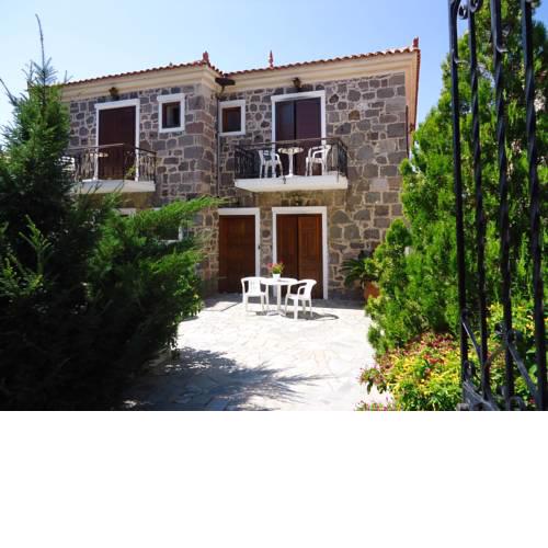 Maria & Kiki Studios (1st Floor)