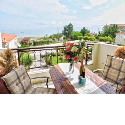 Maria Lux House - Agia Triada (Beachfront SeaView)