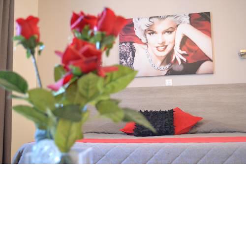 Marianna Hotel Apartments