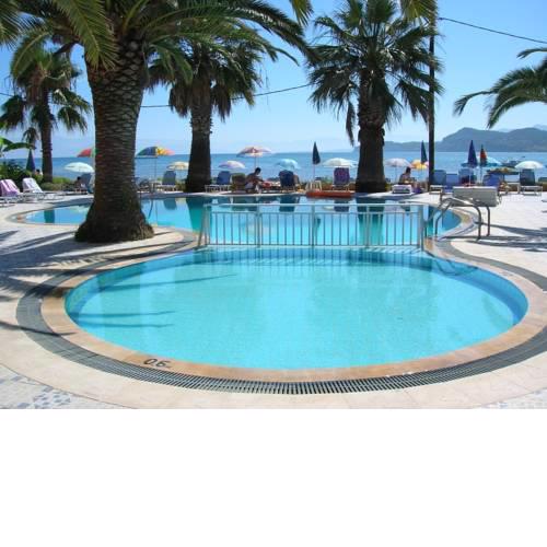 Maria's Beach Apartments