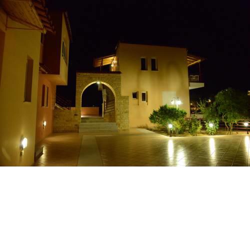 Maria's Filoxenia Suites