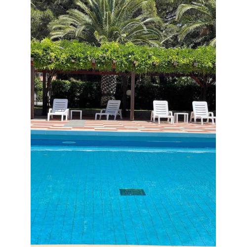 MARICAMPO Monolocale con piscina e parcheggio