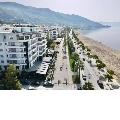 MARINA APARTMENT