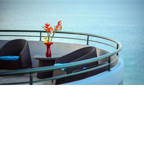 Marina View Sea Front Apartment
