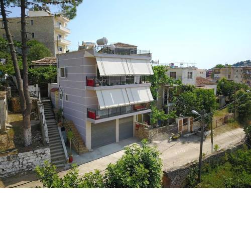 Marina's Studios