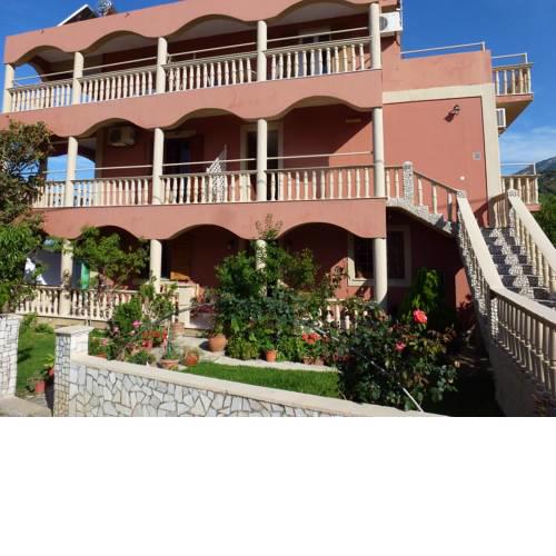 Marinos Studios