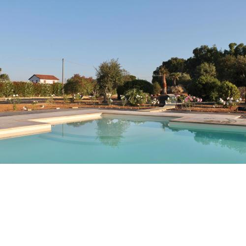 MARIS APARTMENTS