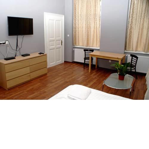 Market Square Apartment