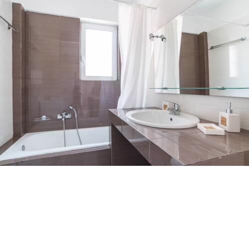 Marousi elegant apartment C1-close to mall & metro (MAR235C1)