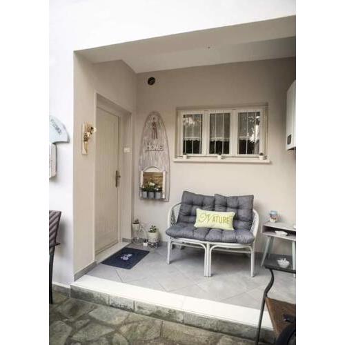 Mary's Dreamy Maisonette