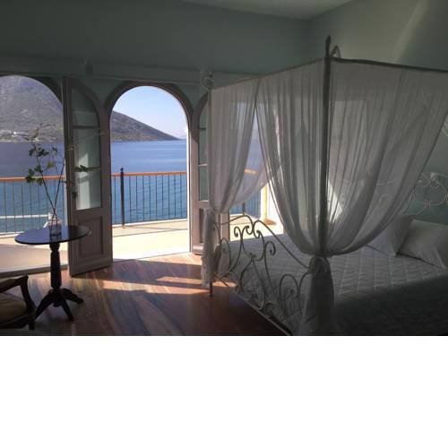 MasouriBlu Boutique Hotel