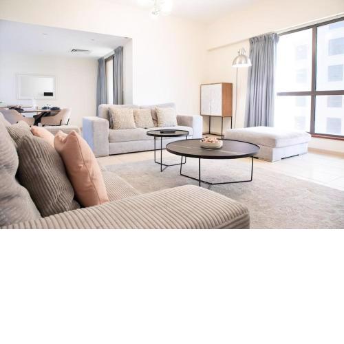 Massive 3/4 BR Apartment in centrum of JBR, Dubai!