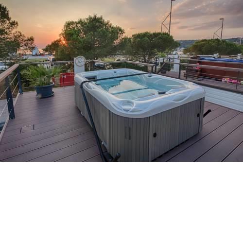 Matorin Floatinghouses