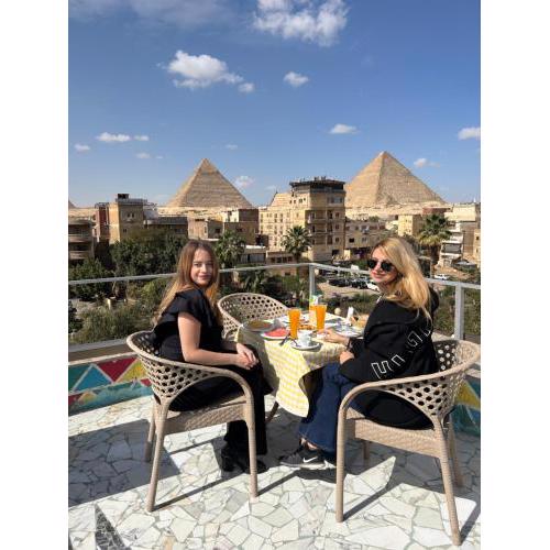 Matto Pyramids Inn
