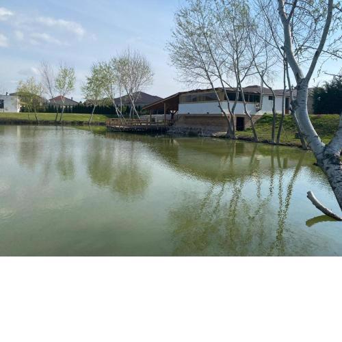 MAX Apartmán pri jazere