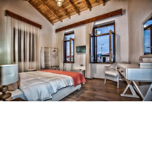 Maya's Boutique Residence