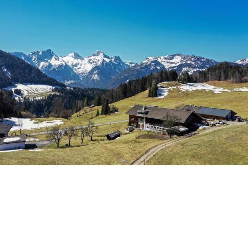 Mayrberg mit Terasse