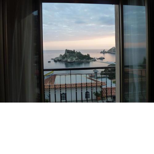 Mazzarò Isola Bella