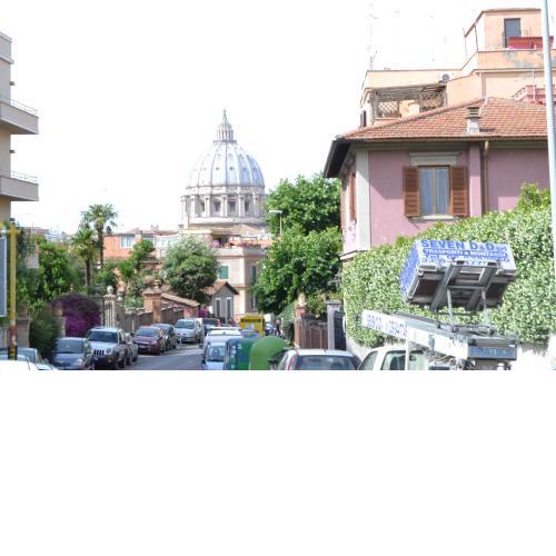 M&C San Pietro basement house