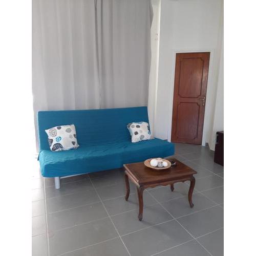 Mediterranean plaza 2 Bedroom Flat near the sea