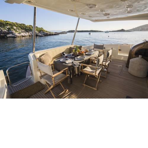 Medusa Azimut 68ft luxury yacht