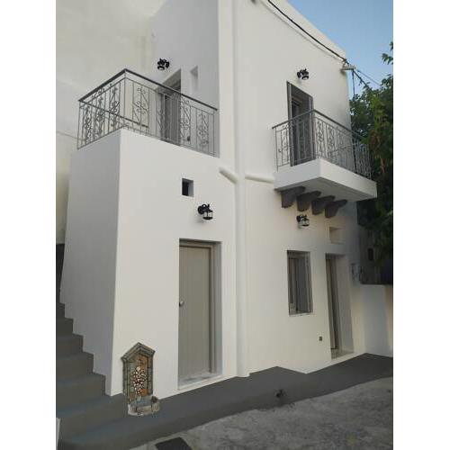 Melikarou houses