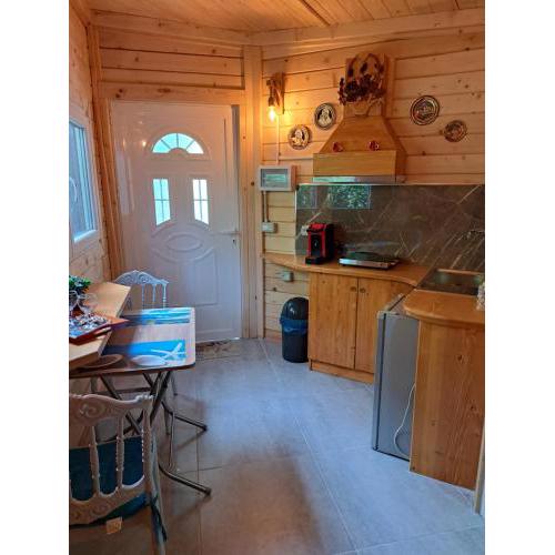 Melina Wooden House- Lalzi Bay