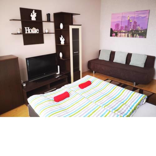 Melinda Apartman