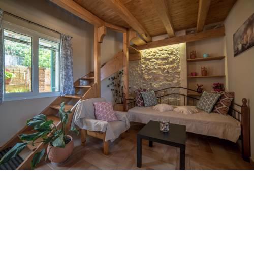 Menecrates Rustic Retreat