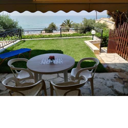 Menigos 43 with garden