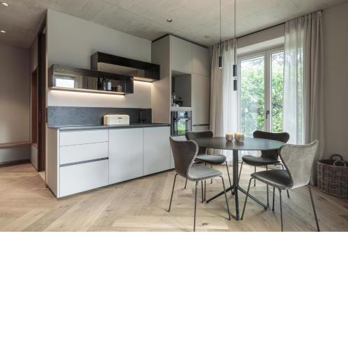 Meran Suites Nice Five Two