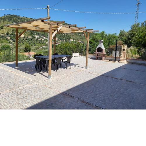 Meravigliosa villa con magnifico spazio all'aperto