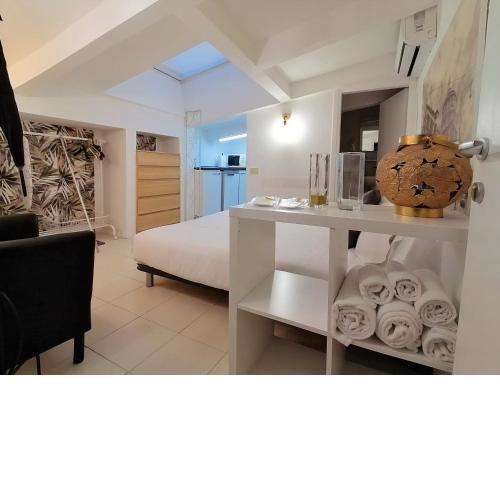 Mercanti Attic Version