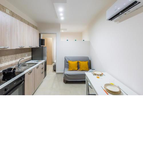 Mergellina Studio Apartment by Wonderful Italy