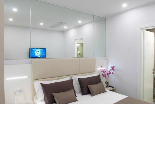 Merulana Holidays