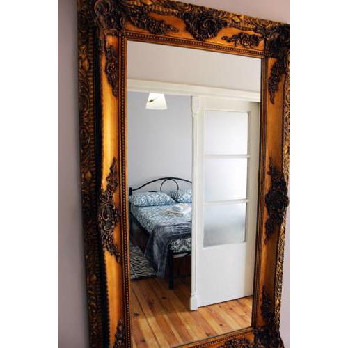 Meteora Mansion - Traditional Apt 3BD - Rocks View