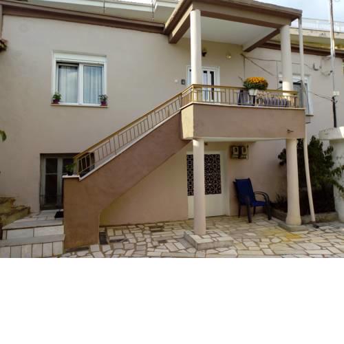 Meteora quiet house